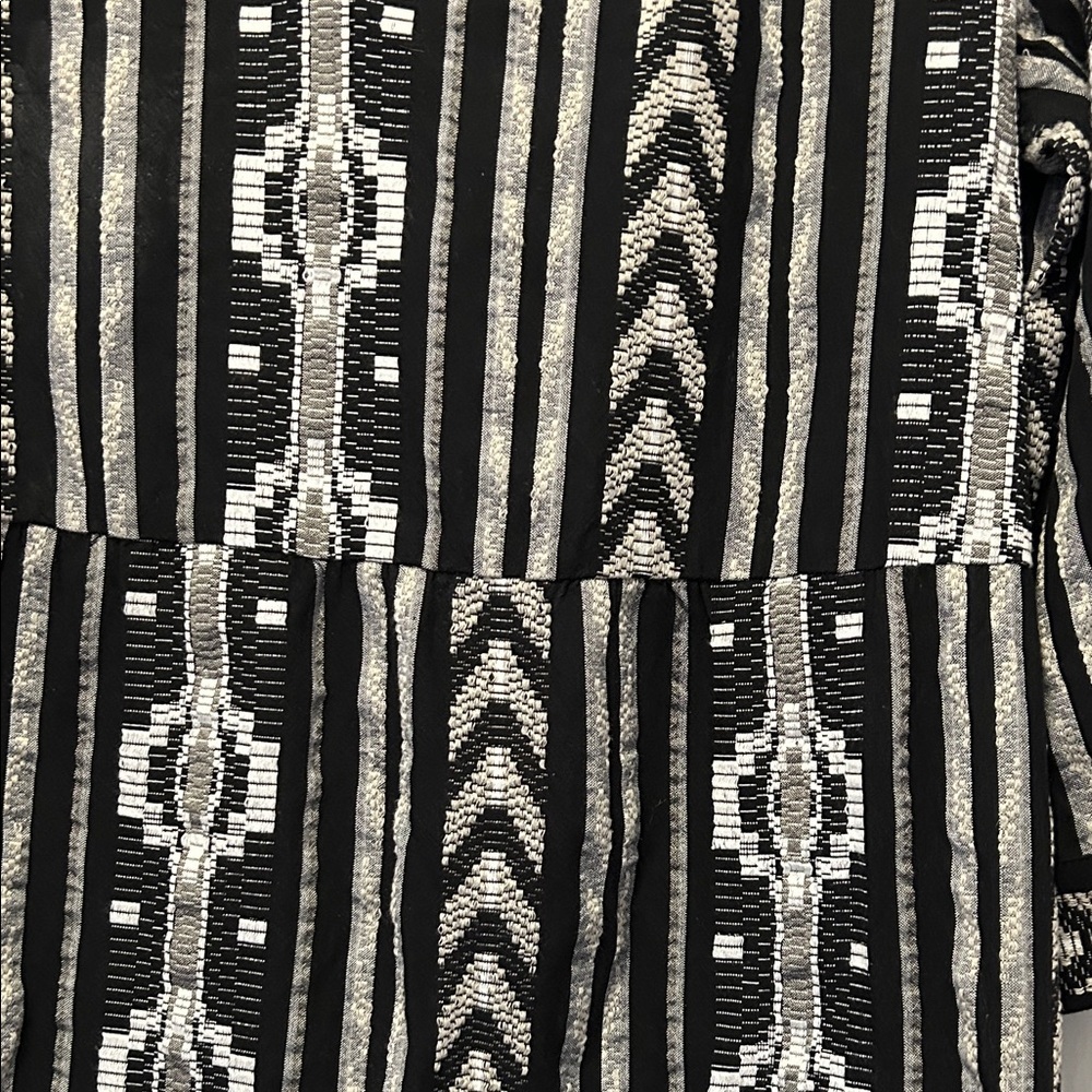 Chico's Black/White Aztec 3/4 Sleeve Tiered Dress Women’s Large - Picture 8 of 16